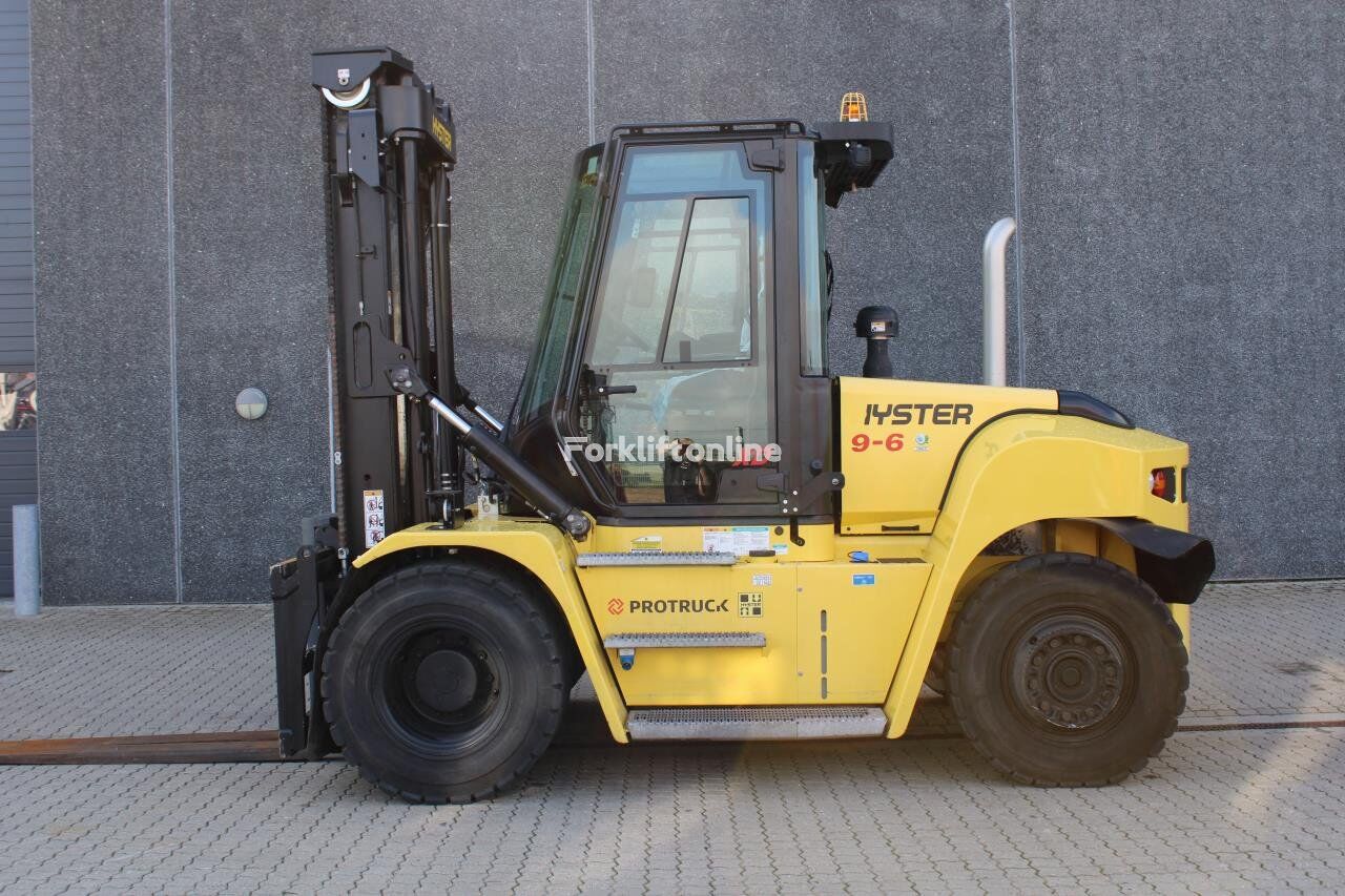 Hyster H9XD6 container handler