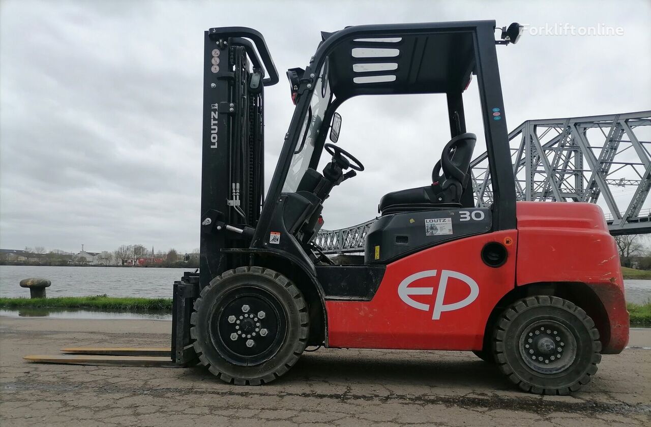 new EP Equipment CPCD30T8 diesel forklift