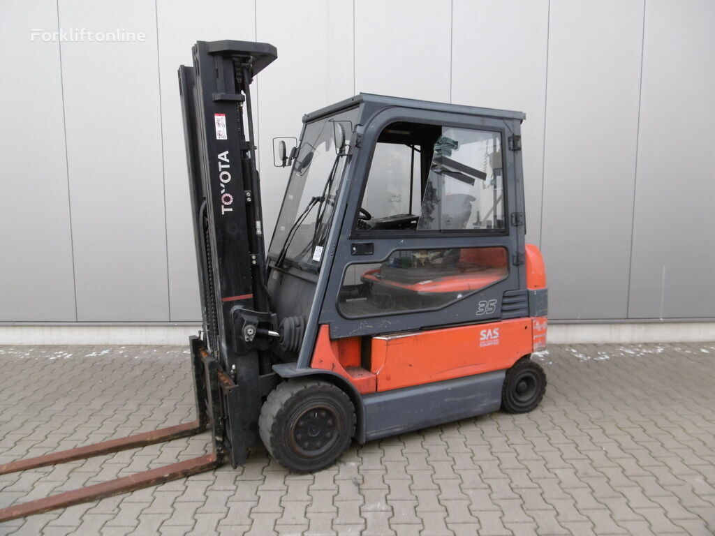 Toyota 7FBMF35 electric forklift