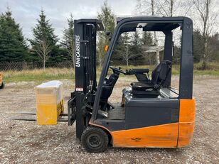 UniCarriers TX-3 + SCALE FORKS electric forklift