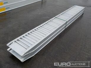 new CLM 85.25 Aluminium Loading Ramps (2of) 2920kg Capacity, 2500mm Leng mobile ramp