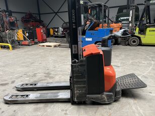 BT SWE 200D pallet stacker