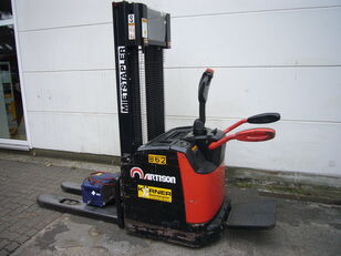 HC CDD20-AC1S pallet stacker