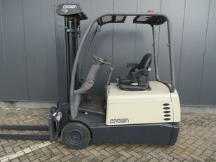 Crown SC4240 1.6 three-wheel forklift